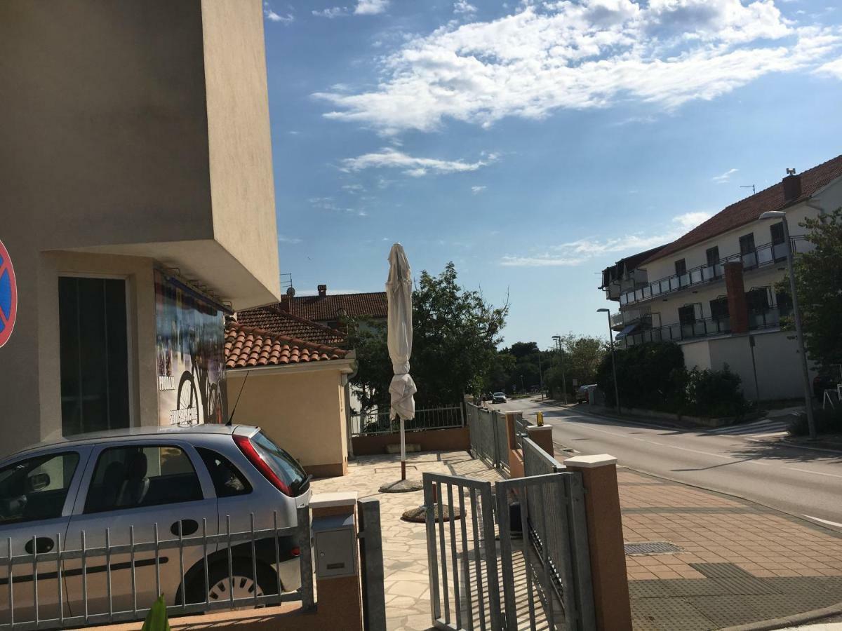 Studio Apartment And Rooms Adria Vodice Exterior foto