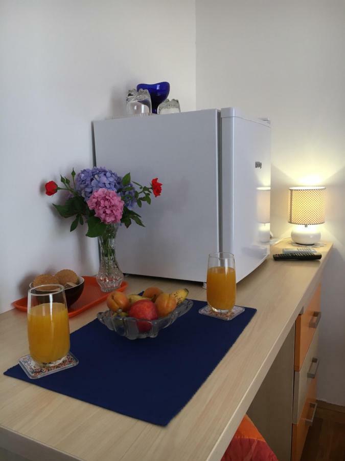 Studio Apartment And Rooms Adria Vodice Exterior foto